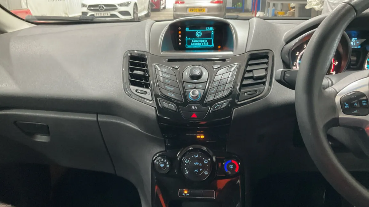 2014 Ford Fiesta 1.0 Petrol ZETEC - Image 2