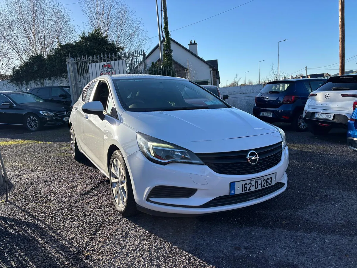 Opel Astra 2016  1.4  petrol  finance available - Image 1