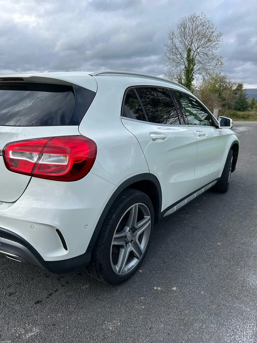 Mercedes GLA 220D - Image 4