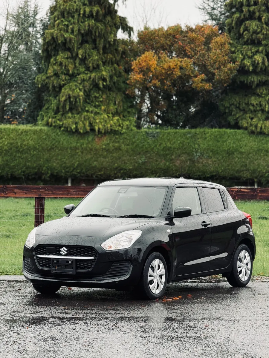 🌟2022 Suzuki Swift 1.2 With Apple Carplay🌟 - Image 1