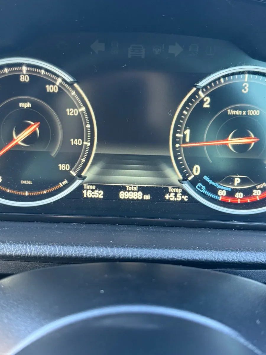 BMW  520 TDI SE GT  2015 - Image 4