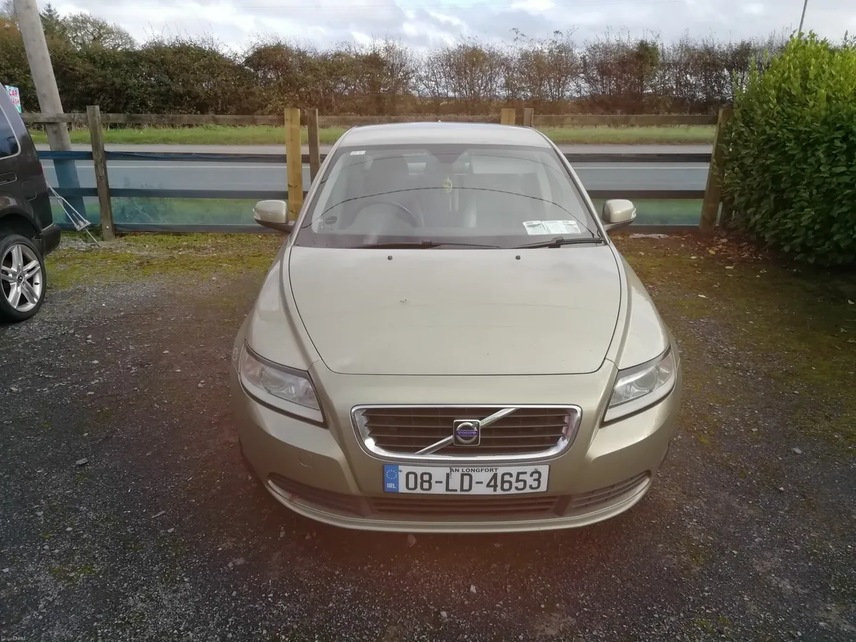 Volvo S40 2008 - Image 1