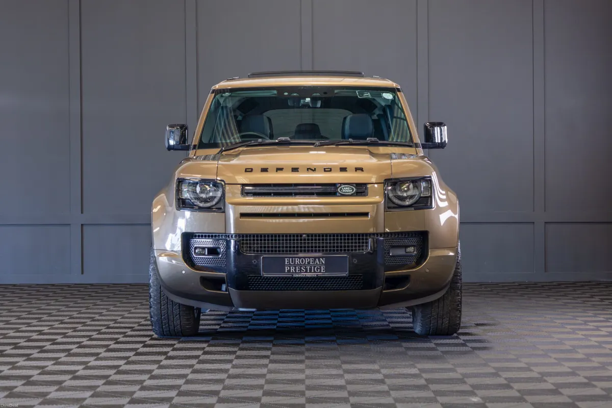 2023 Land Rover Defender 110 P400e XS Edition - Image 2