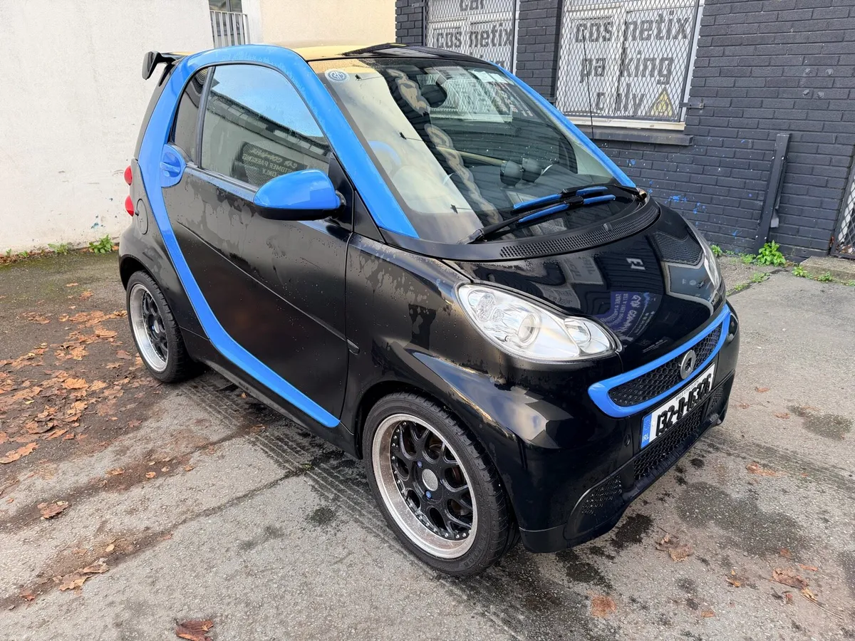 2013 Smart Fortwo FRESH NCT LOW MILEAGE - Image 1
