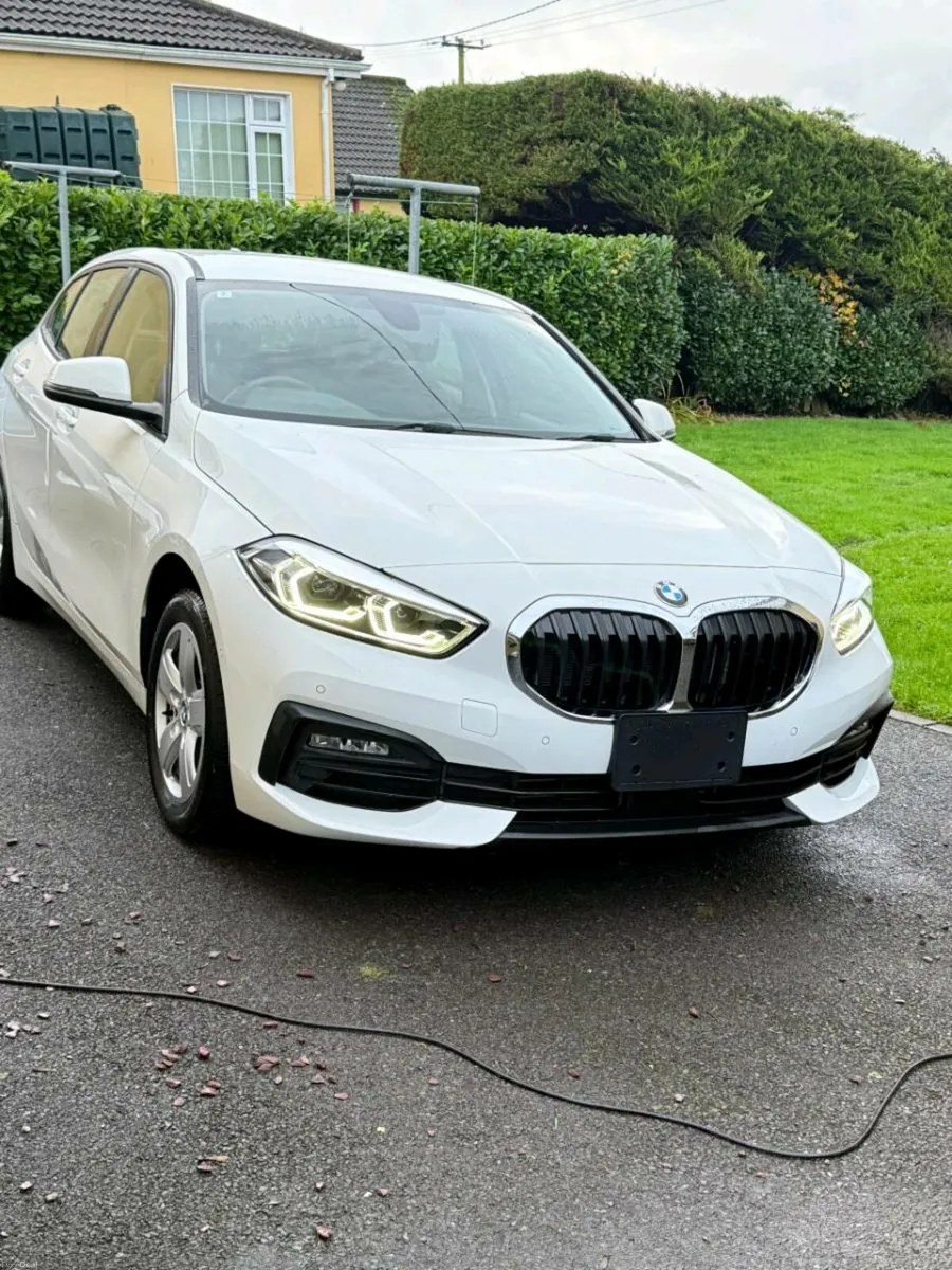 Bmw 118i 2020 1.5l auto only 68186km - Image 1