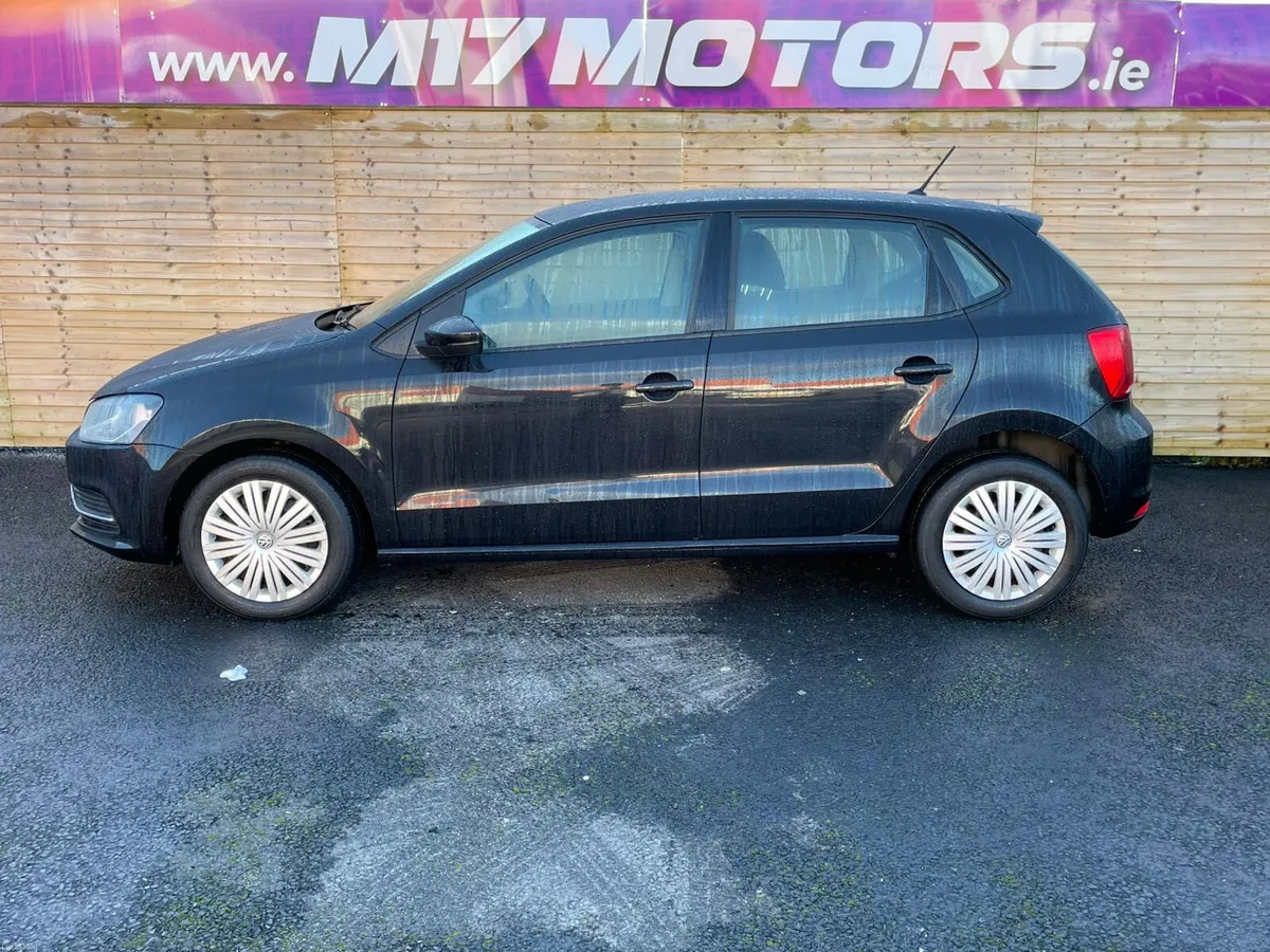 VOLKSWAGEN POLO TSI TRENDLINE - Image 3