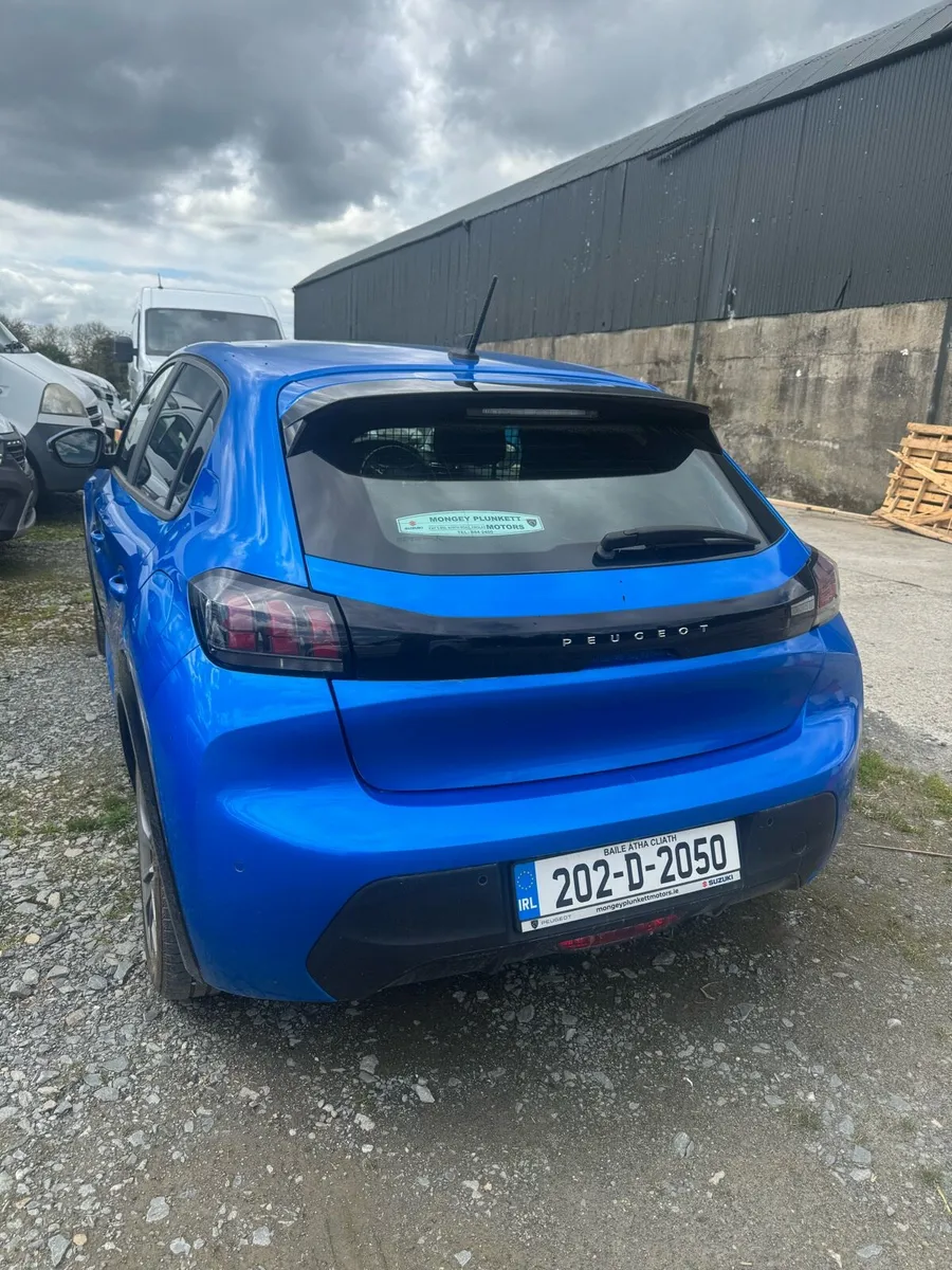Peugeot E208 commercial - Image 1