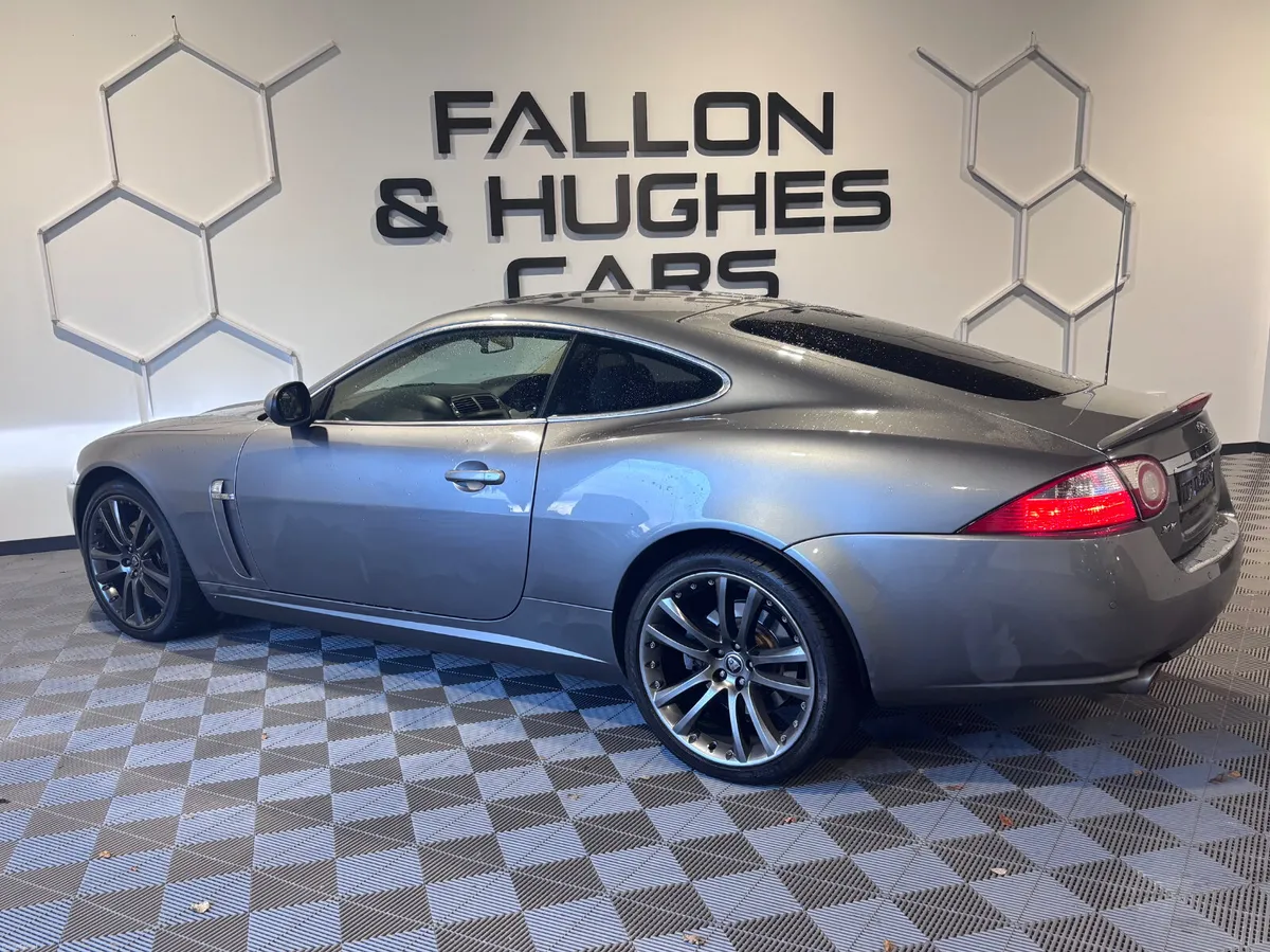 Jaguar XK 4.2 V8 COUPE 2007 - Image 3