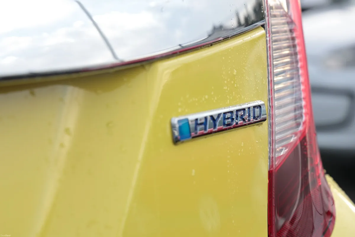 HONDA FIT HYBRID YELLOW 2013 - Image 6
