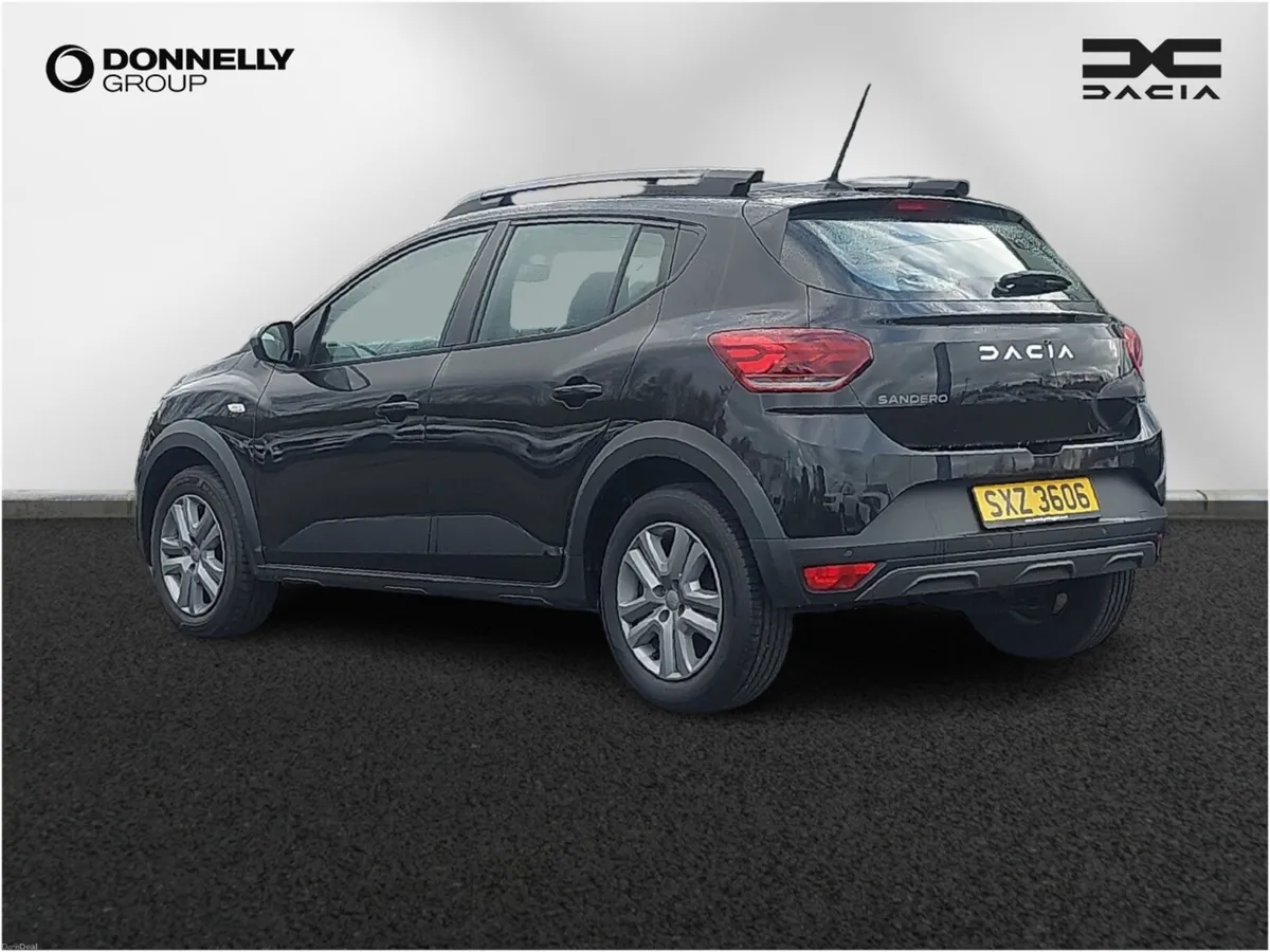 Dacia Sandero Stepway Hatchback Expression - Image 2