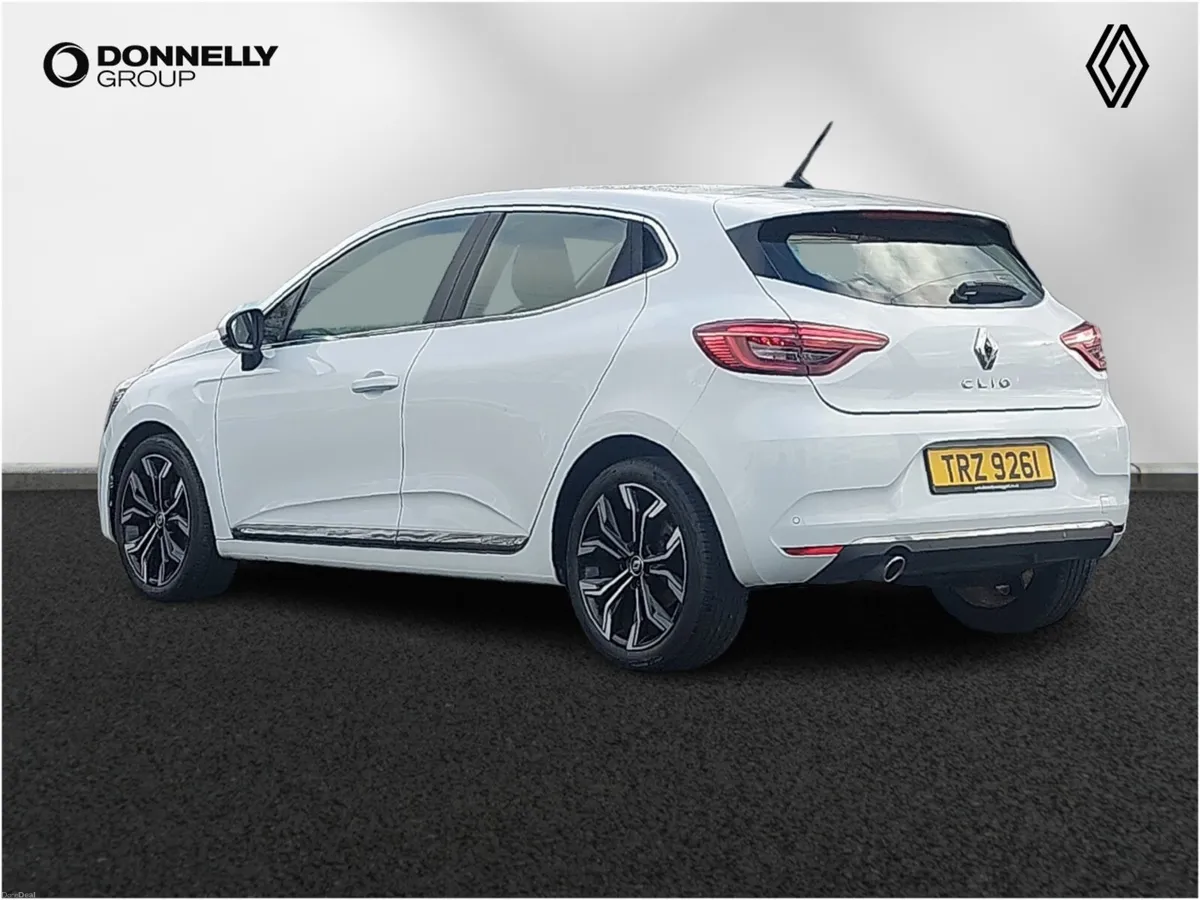 Renault Clio Hatchback SE Edition - Image 2