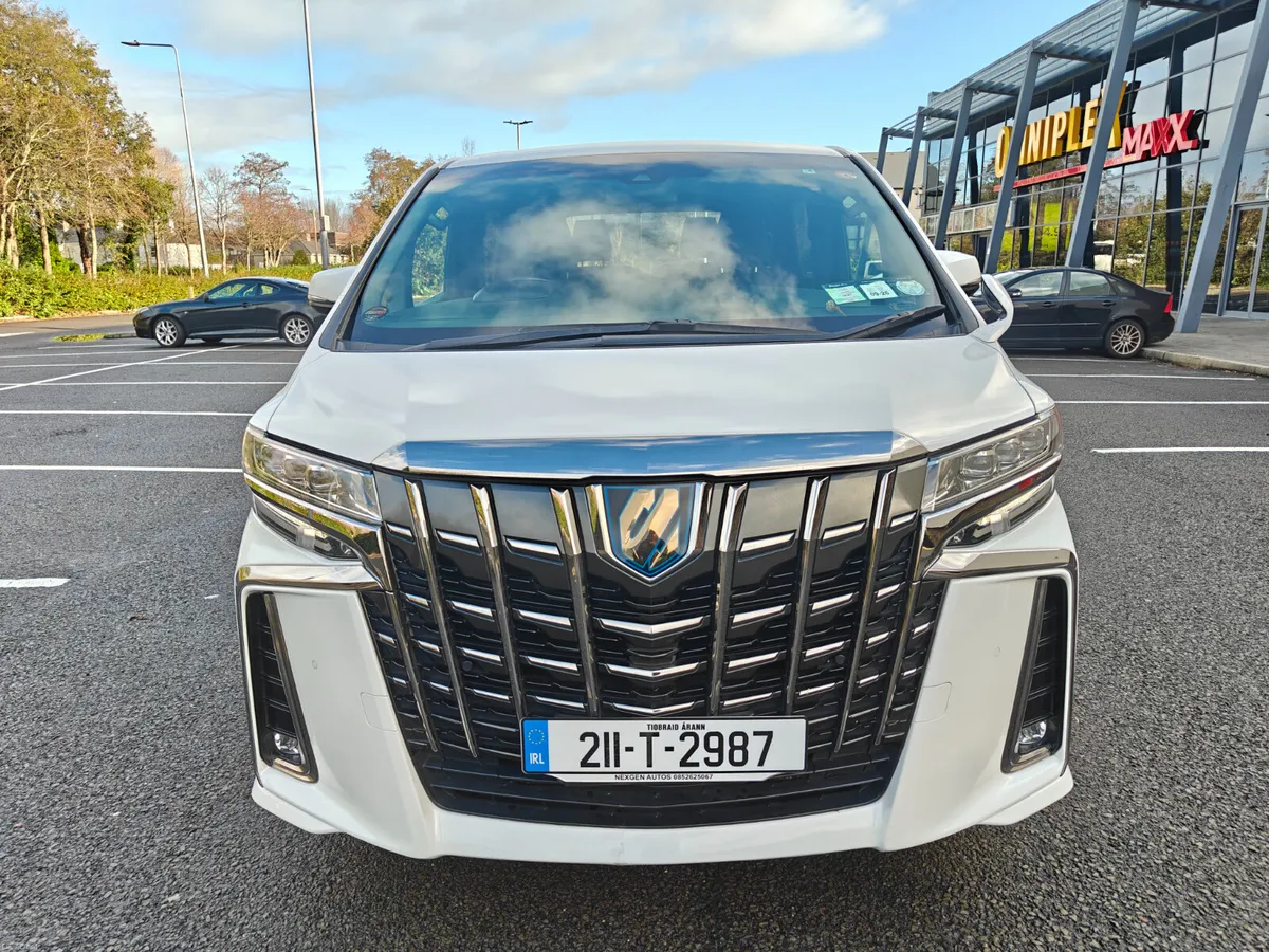 211 Toyota Alphard Automatic - Image 3