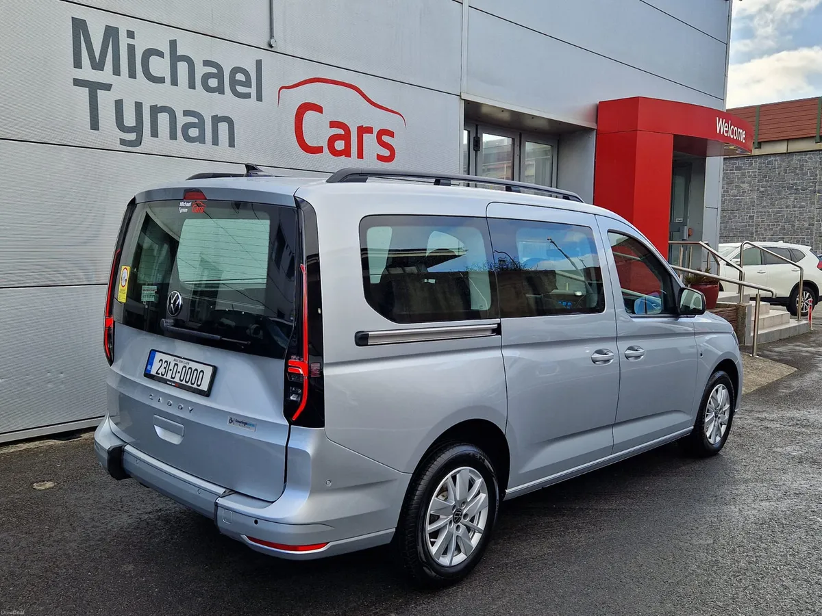 2023 VW Caddy Maxi FOR PRIVATE USE ONLY - NOT TAXI - Image 5
