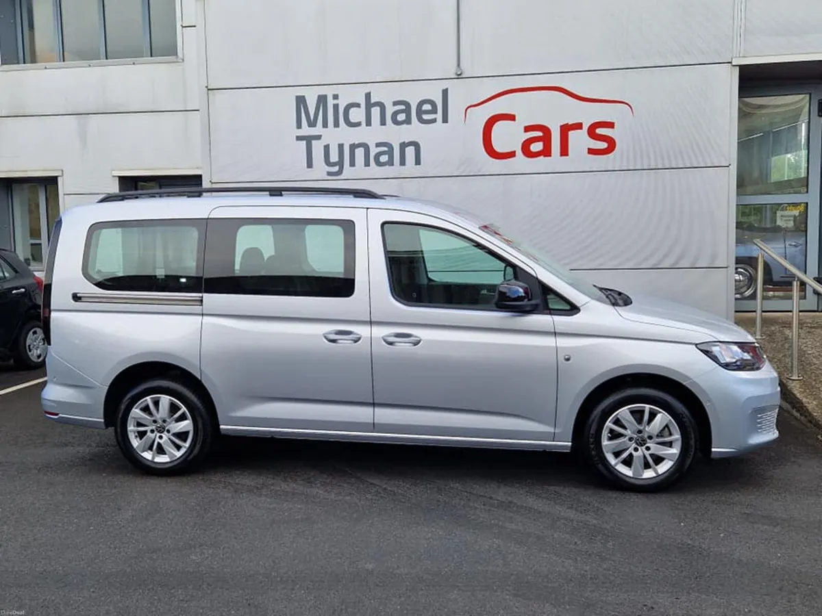 2023 VW Caddy Maxi FOR PRIVATE USE ONLY - NOT TAXI - Image 6