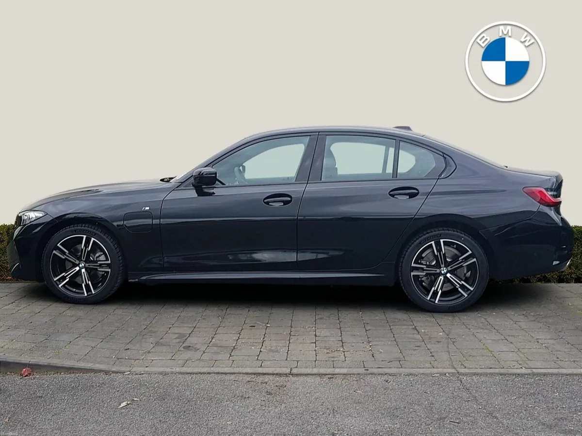 BMW 3-Series 330e M Sport Saloon - Image 3