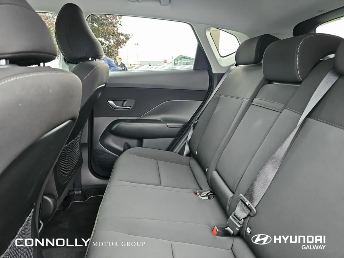 Hyundai KONA ELEGANCE 1.6 HEV AUTO ** ORDER NOW FO - Image 6