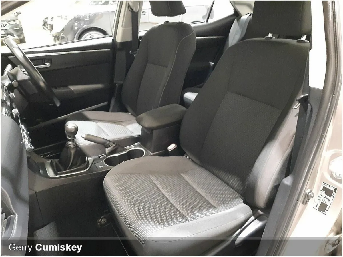 Toyota Corolla 1.4 Diesel - Image 4