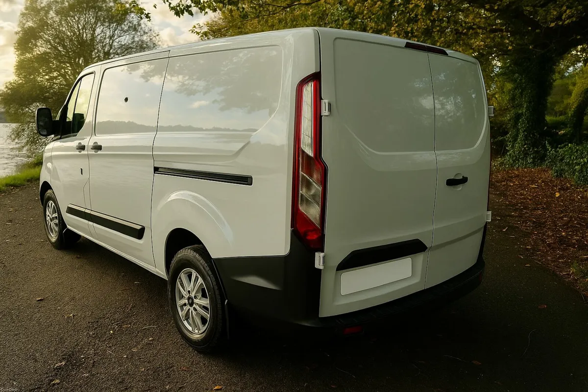 Ford Transit Custom - Image 1