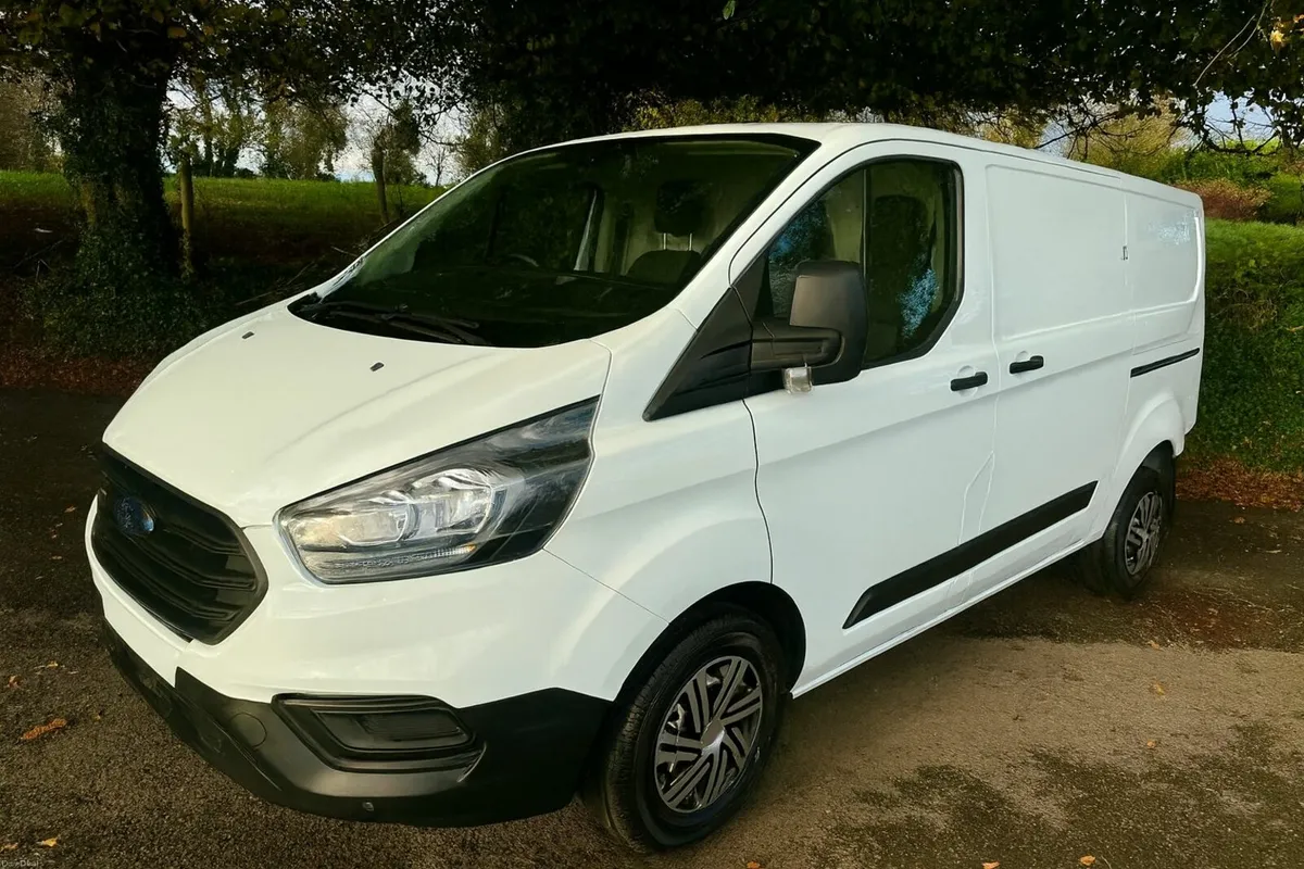 Ford Transit Custom - Image 2