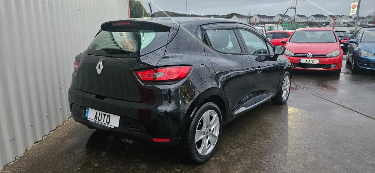 2015 renault clio 1.2 automatic expression low kms - Image 3