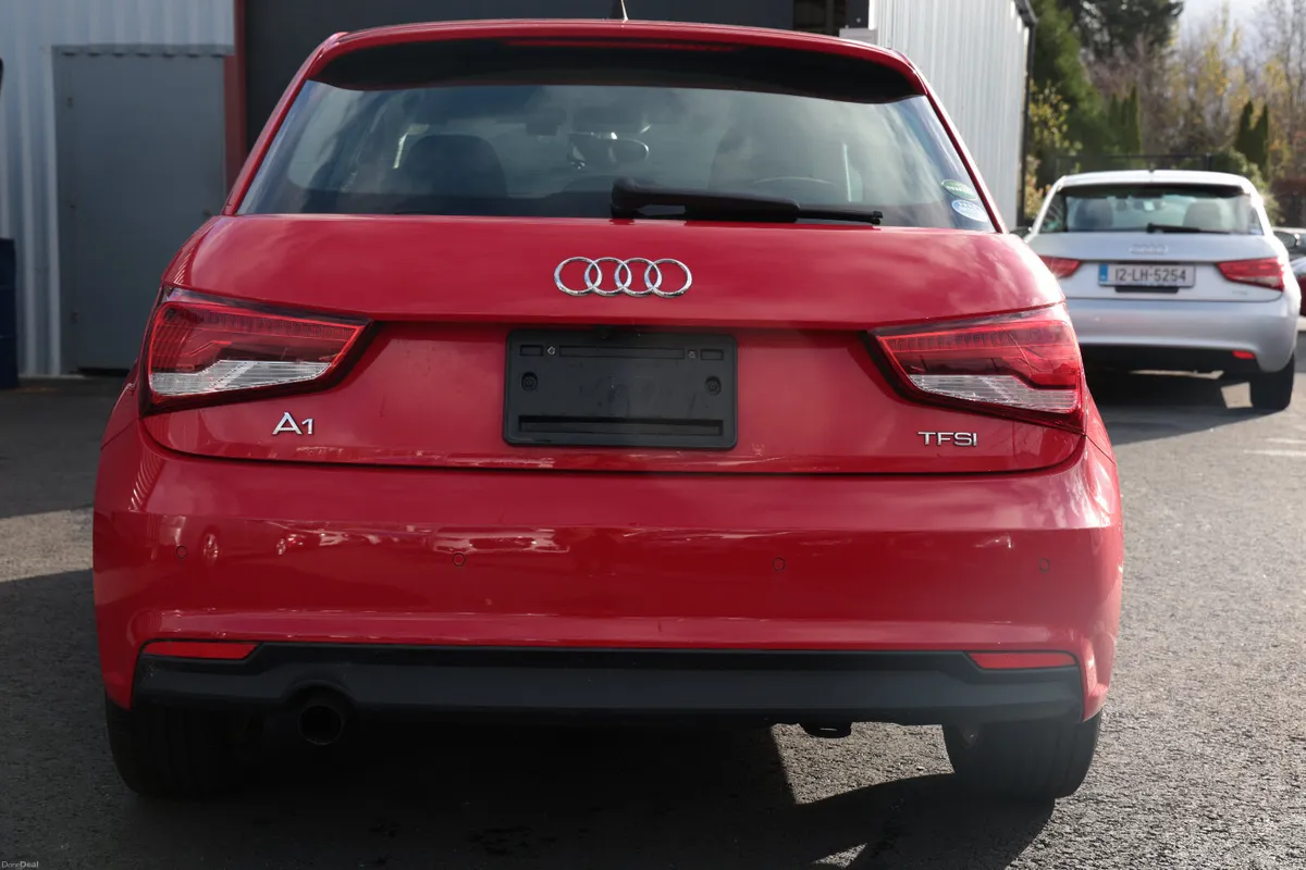 AUDI A1 2016 RED - Image 3