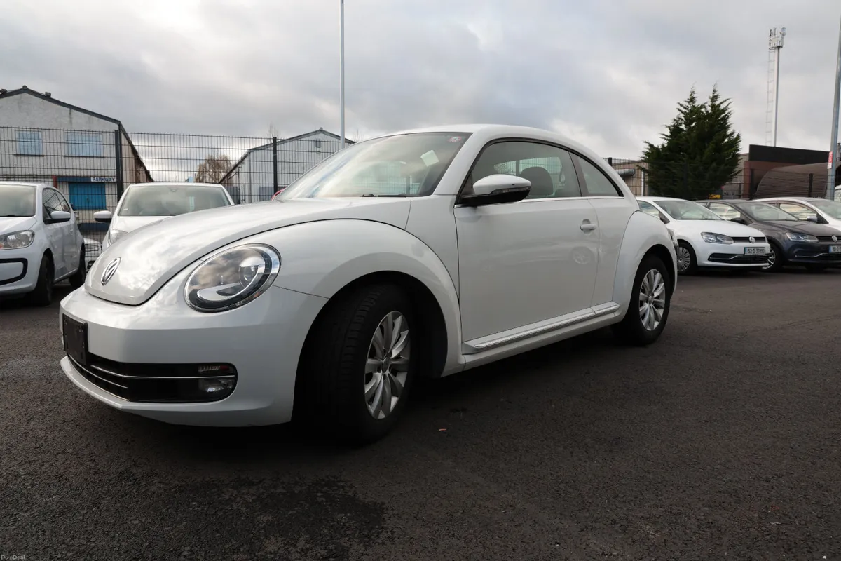 VOLKSWAGON BEETLE 2014 WHITE - Image 2