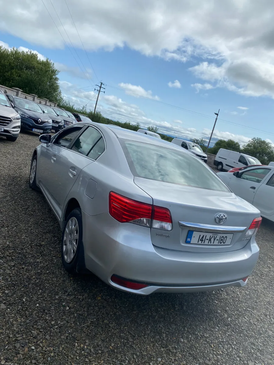 Toyota Avensis 2014 - Image 4