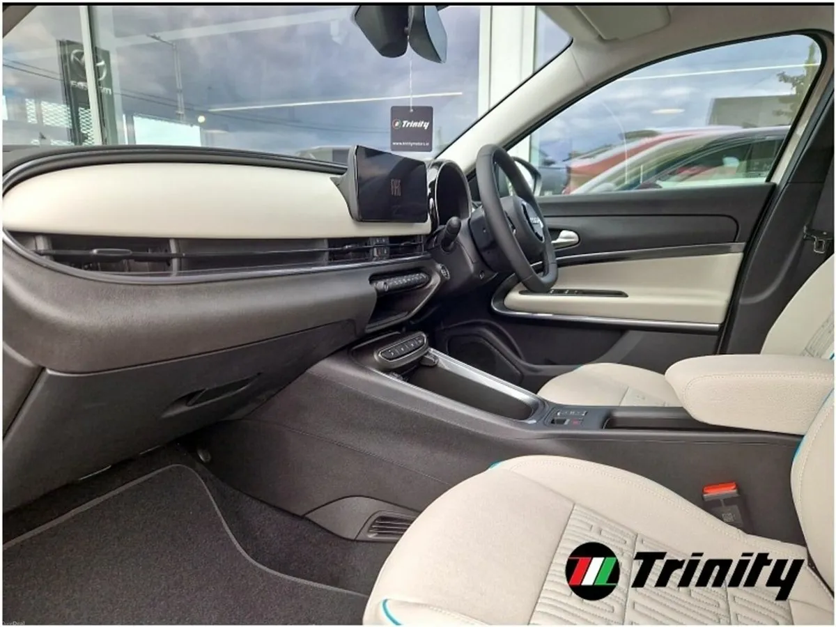 Fiat 600 ** ALL NEW FIAT 600 ELECTRIC  ** TRINITY - Image 6