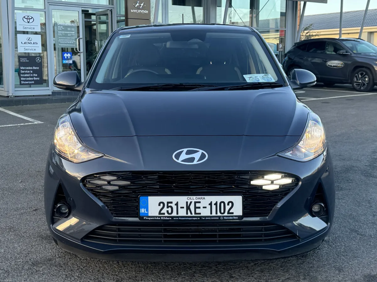 Hyundai i10 Deluxe Plus 2025 - Image 2