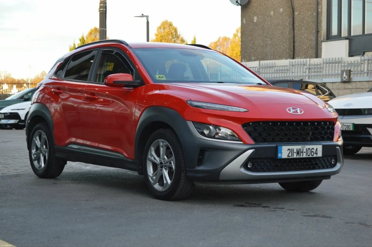 Hyundai KONA 1.0 T-GDI Executive, Leather Seats - Image 1