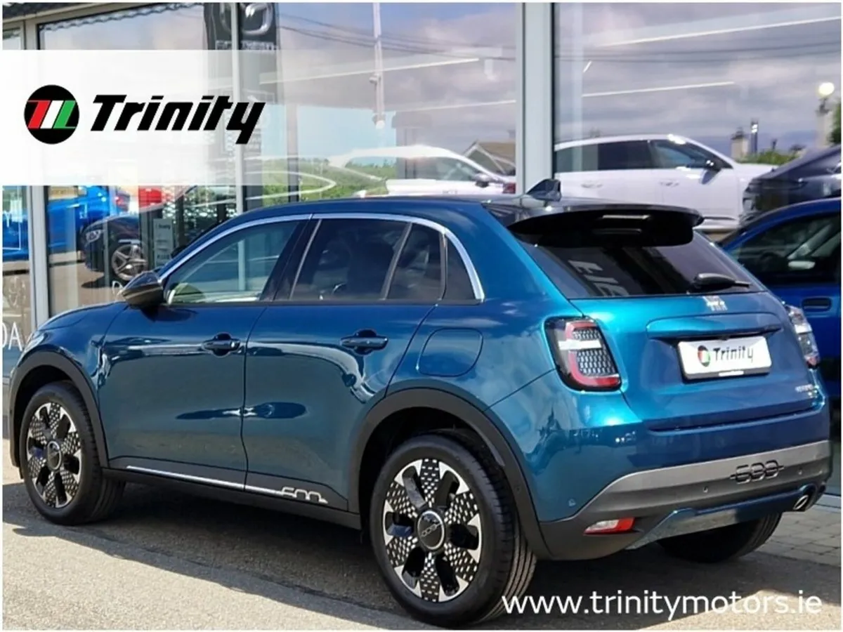 Fiat 600 ** LA PRIMA 1.2 100hp ** HYBRID  AUTO ** - Image 3