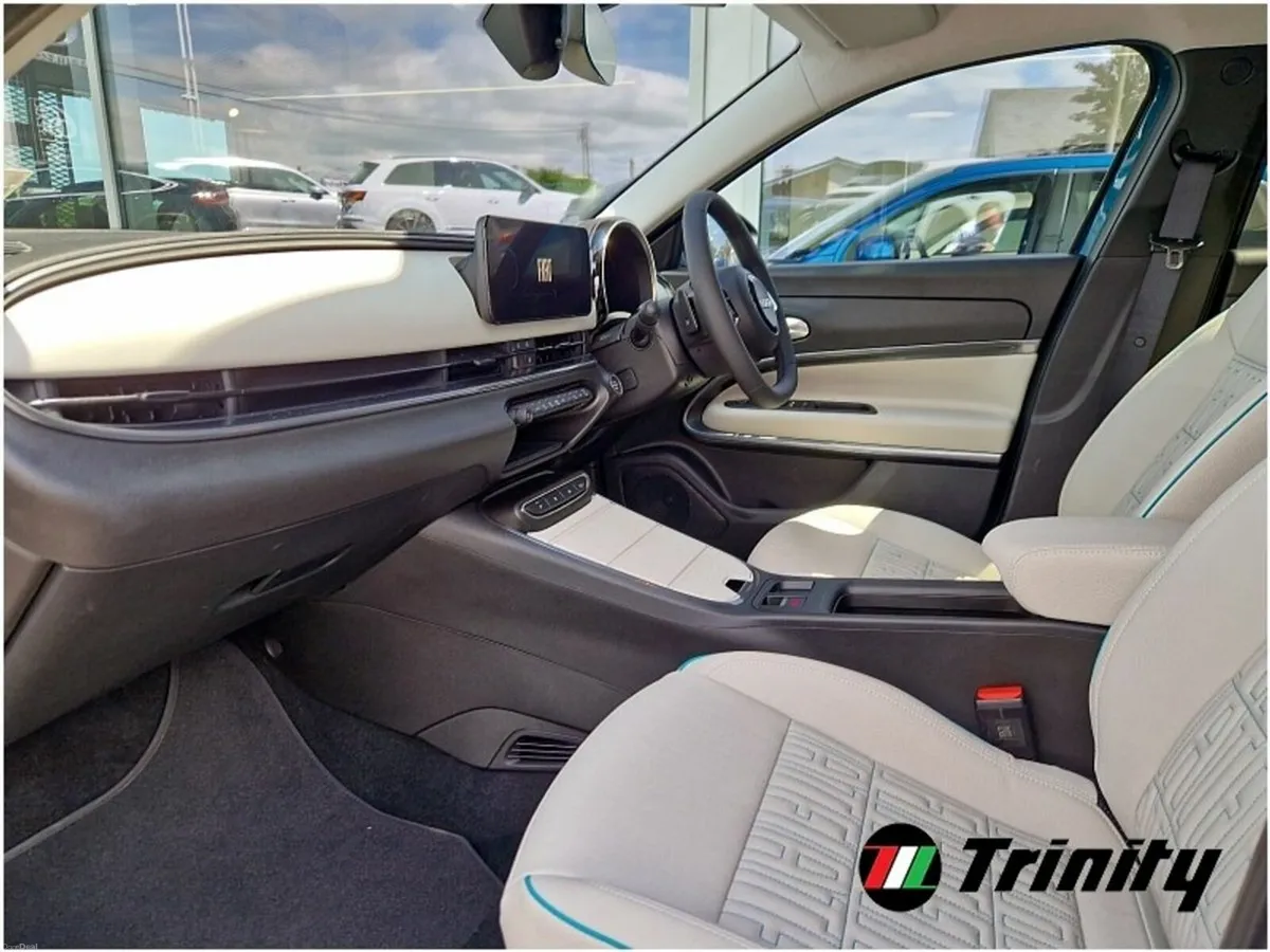 Fiat 600 ** LA PRIMA 1.2 100hp ** HYBRID  AUTO ** - Image 6