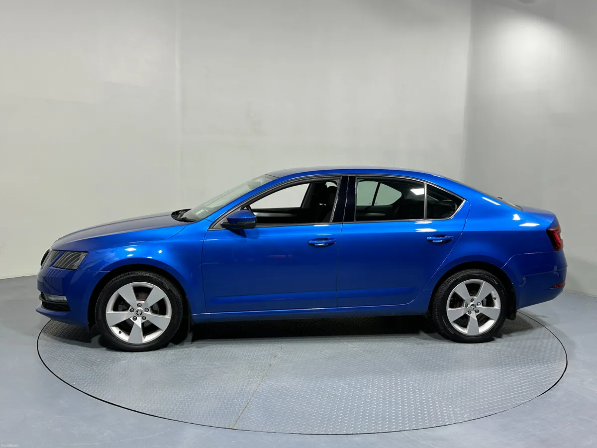 Skoda Octavia Ambition 1.6 Tdi 191 - Image 4