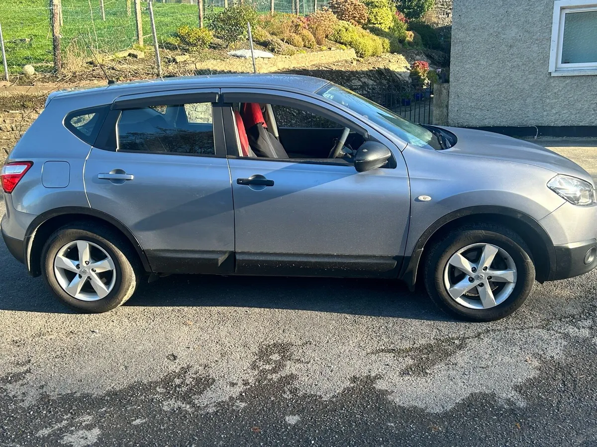 Nissan Qashqai 2010 - Image 2