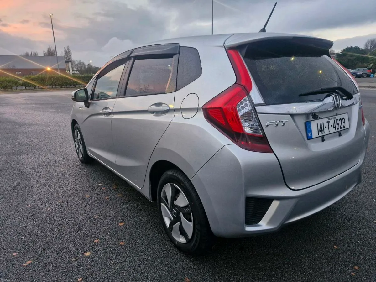 2014 Honda Fit 1.5 Hybrid Automatic - Image 4