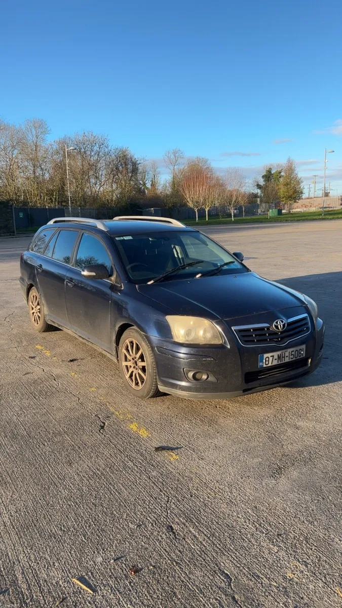 Toyota avensis estate - Image 1