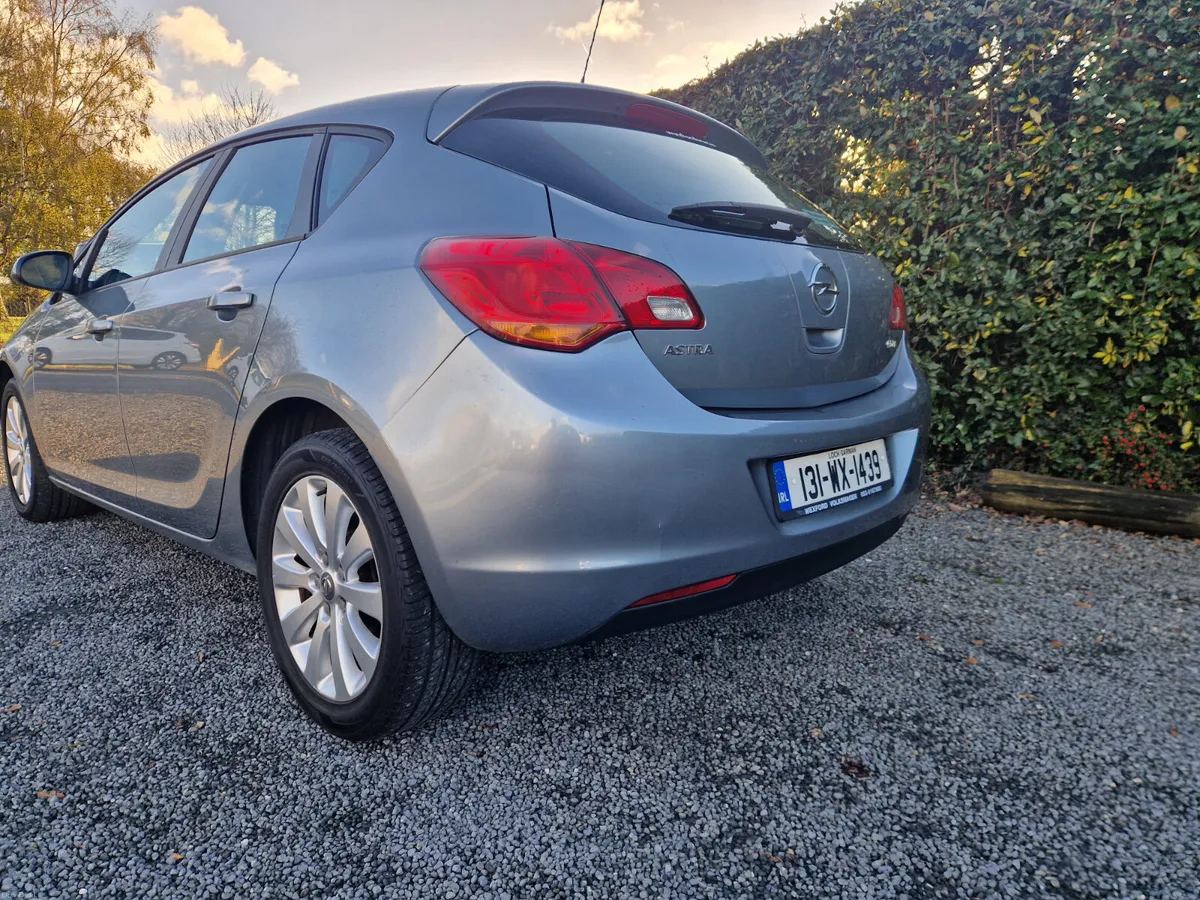Opel Astra SC 1.7 CDTI 2013 - Image 3