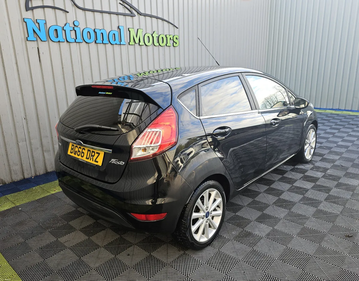 2016 Ford Fiesta TITANIUM 1.0 Petrol - Image 3