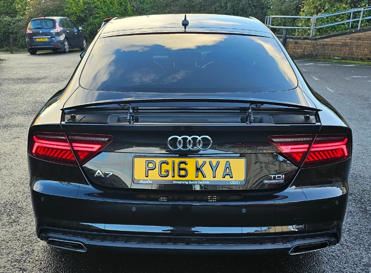 Audi A7 2016 - Image 2
