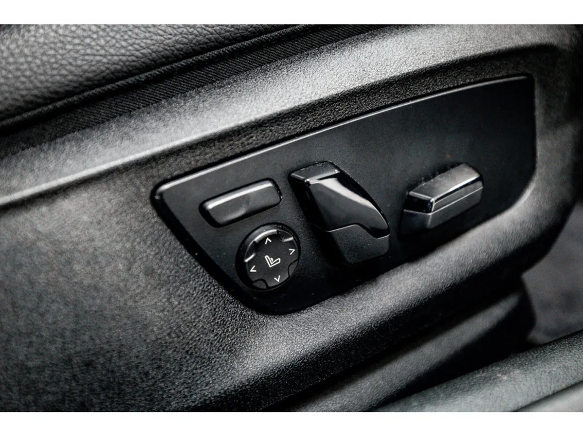 BMW 5-Series M Sport Touring 2.0 Diesel 48V MHEV A - Image 4