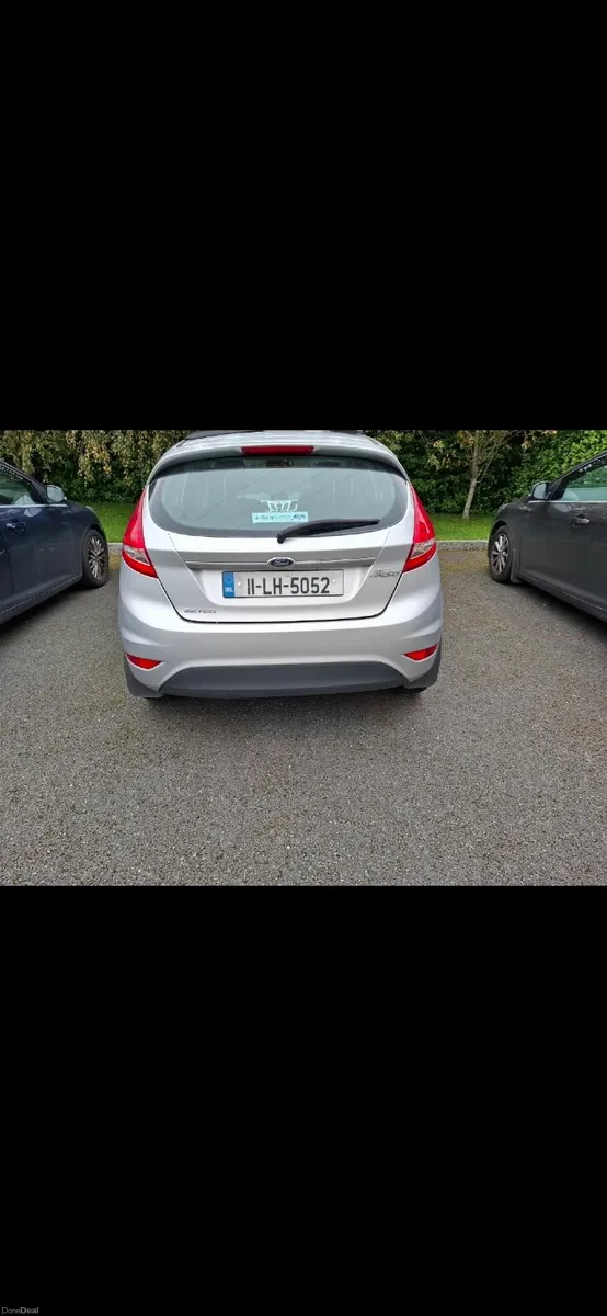 Ford Fiesta 2011 - Image 2