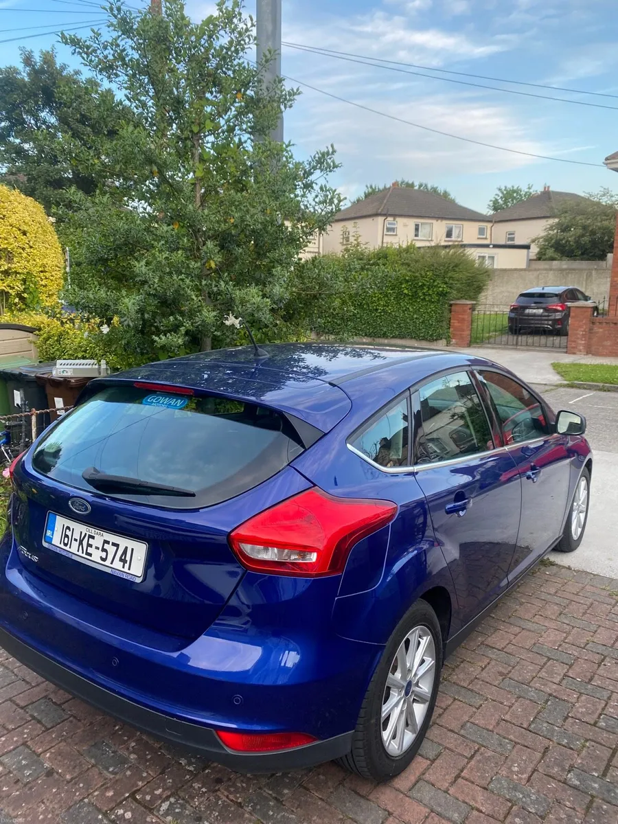 Ford Focus 2016 Blue - Image 2