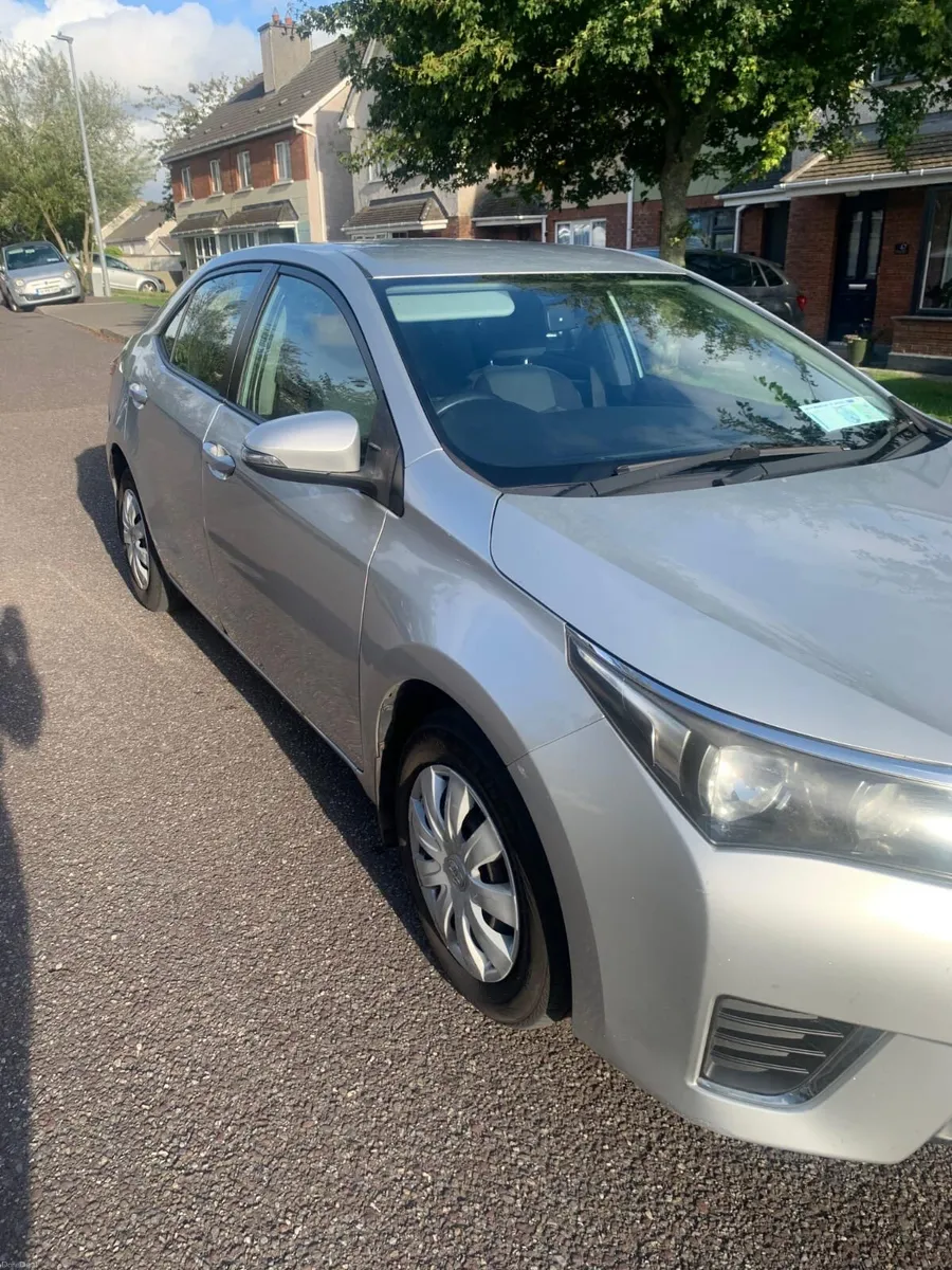 Toyota Corolla 2015 - Image 4