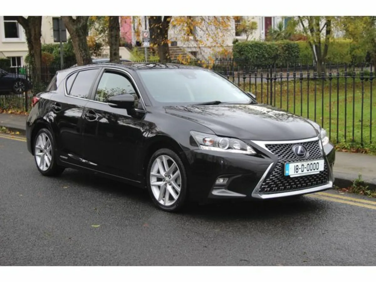 Lexus CT 200H LUXURY - Image 1