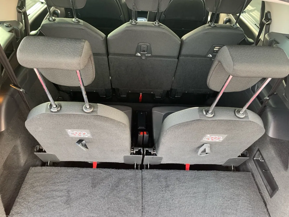Citroen C4 Picasso Top spec Automatic. - Image 3