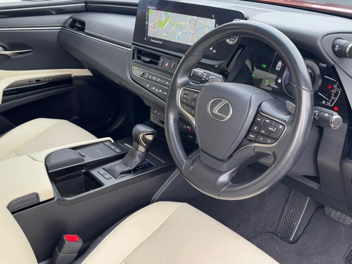 Lexus ES Dynamic 4DR Auto - Image 2