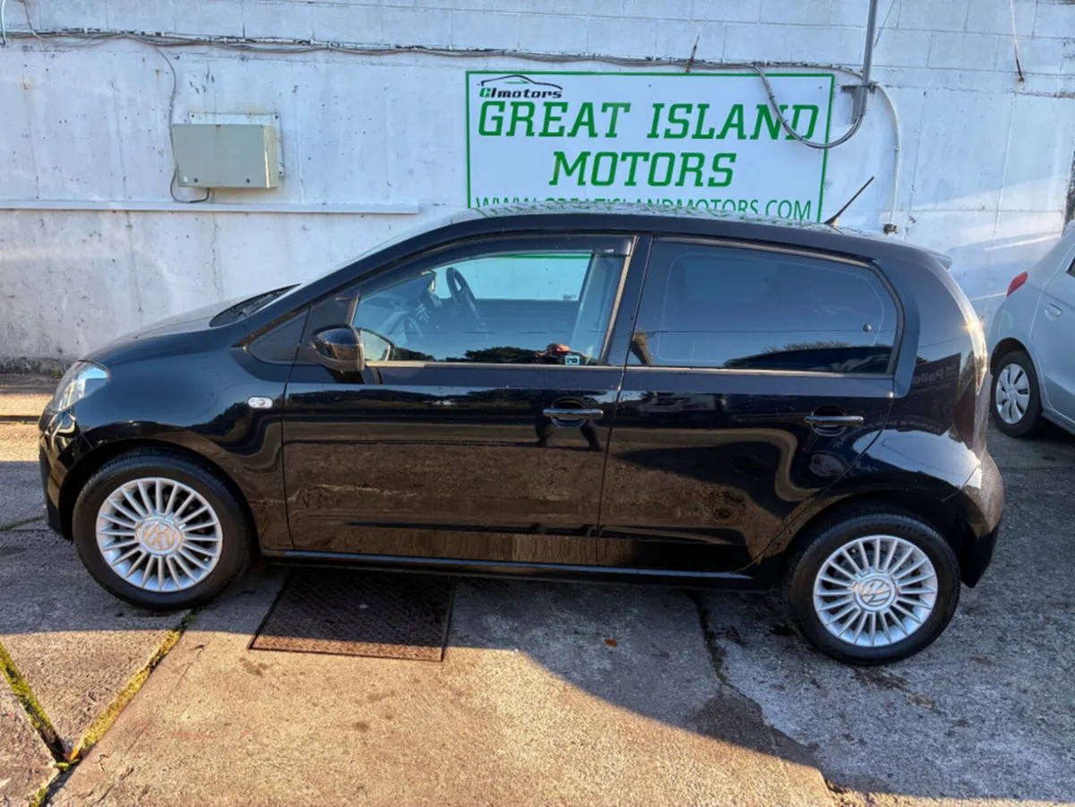 Volkswagen up! 1.0i Petrol High Up Automatic - Image 3