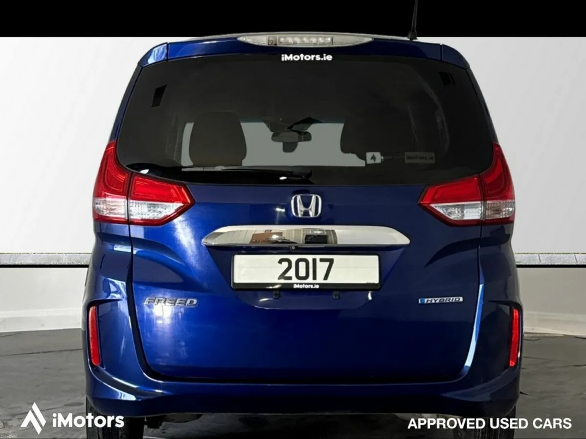 Honda Freed Hybrid 6 seater AUTOMATIC - Image 4
