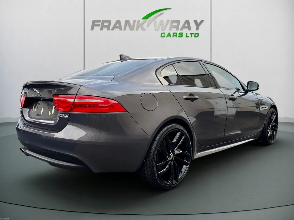 2017 JAGUAR XE  R-SPORT 2.0 D AWD AUTOMATIC *MINT* - Image 5