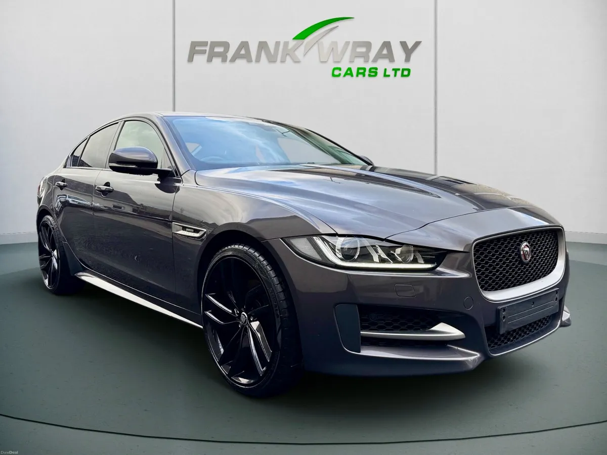 2017 JAGUAR XE  R-SPORT 2.0 D AWD AUTOMATIC *MINT* - Image 3